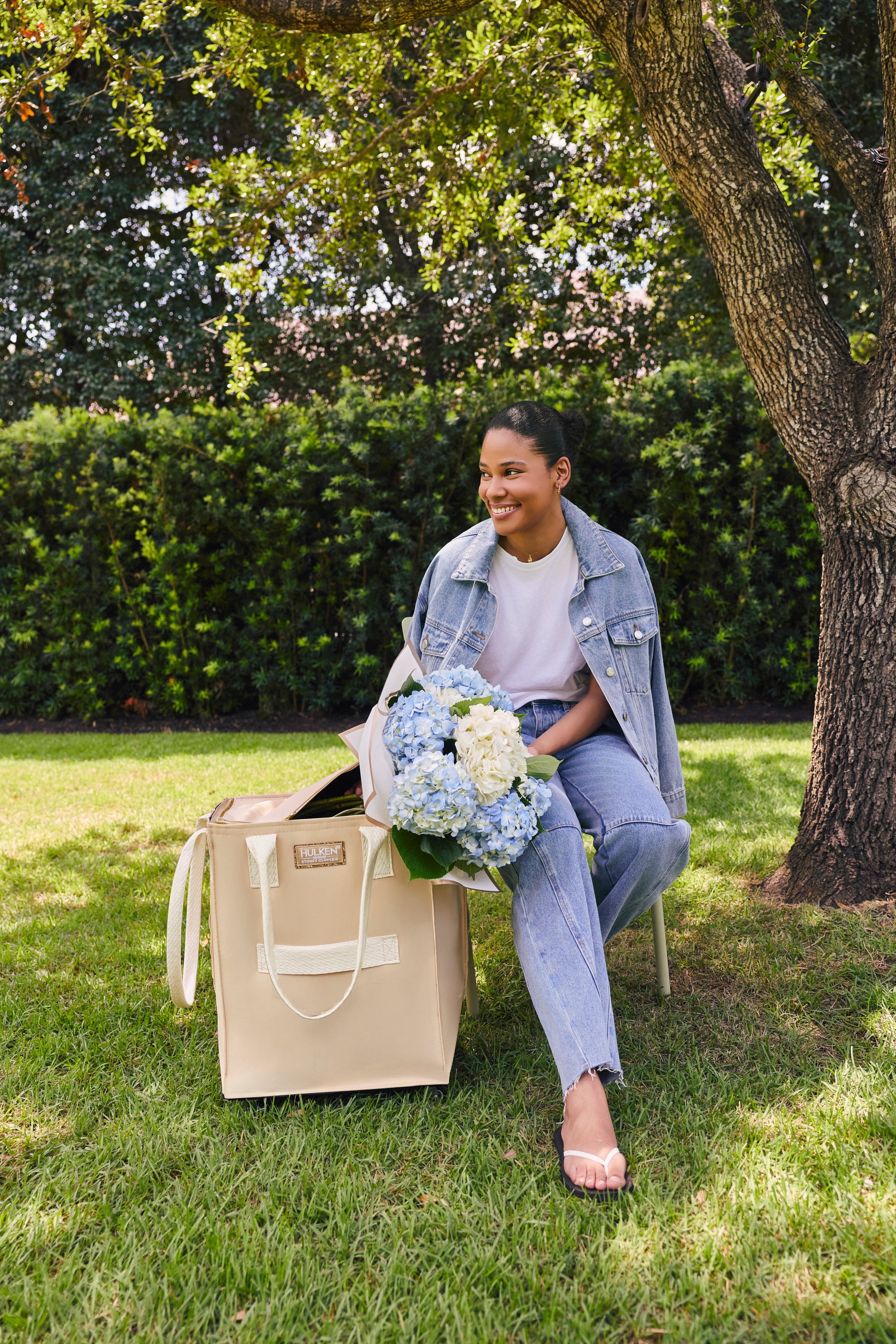Ultra Pink Tote Bag | Rolling Foldable Bag - Hulken®